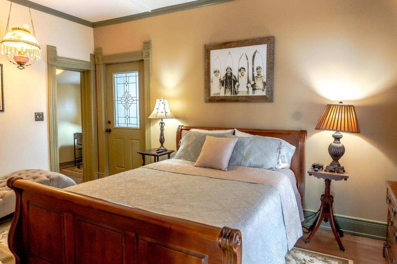 Вилла Mountain View Victorian With Hot Tub! Ледвилл Экстерьер фото