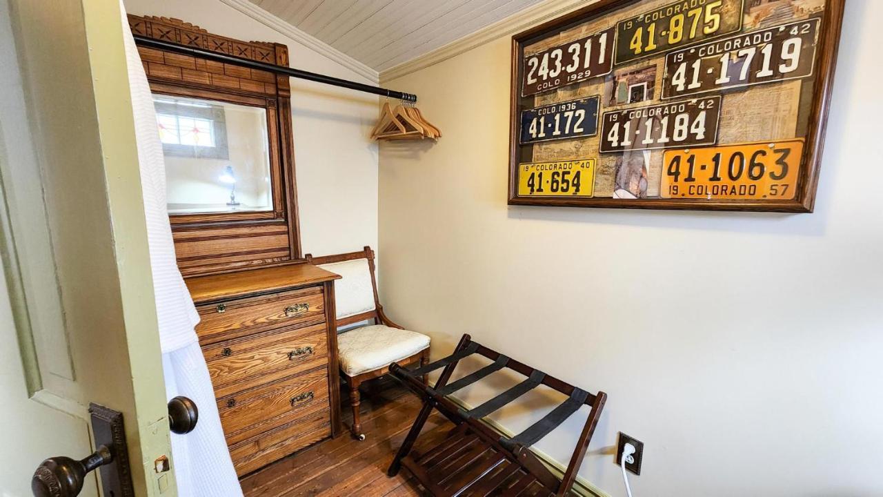 Вилла Mountain View Victorian With Hot Tub! Ледвилл Экстерьер фото